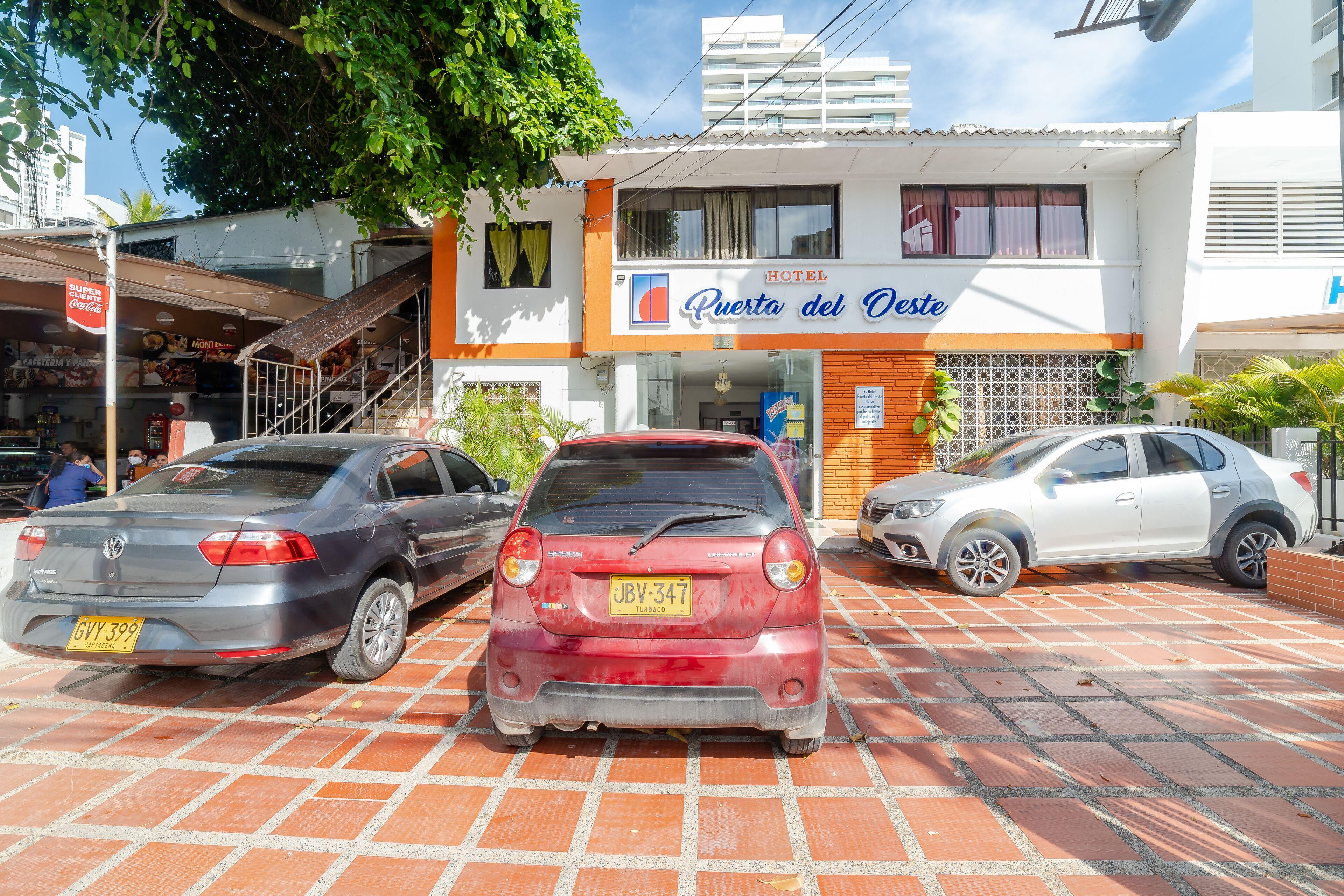 Ayenda Puerta Del Oeste - Cartagena — Photos 1